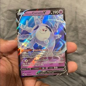 Pokémon - Cursola V holographic ✨